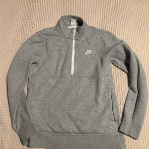 Nike Small Women’s Quarter Zip Sweatshirt